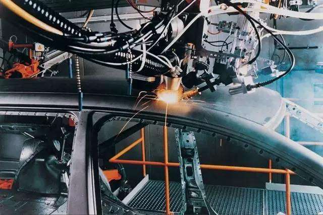 钣金加工中的激光焊接到底是什么?-大连琛浩电子竞技培训有限公司 钣金加工中的激光焊接到底是什么?-大连琛浩电子竞技培训有限公司